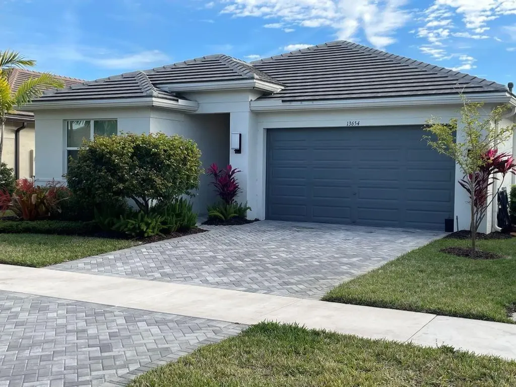13654 SW Oceanus Boulevard Port St Lucie FL 34987