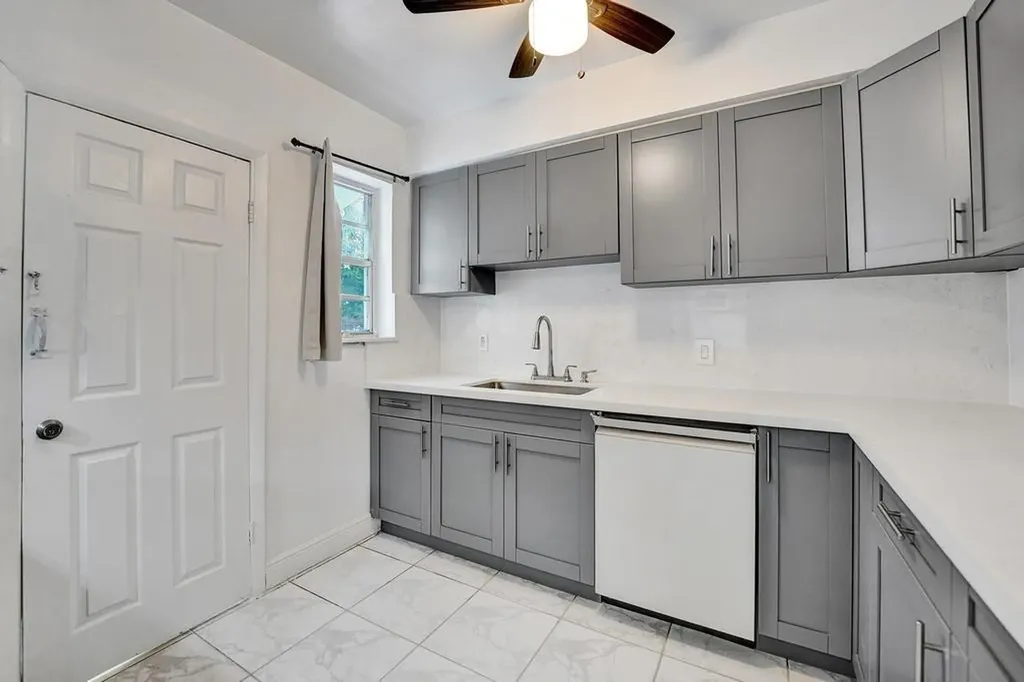 1836 SW 9th Avenue Fort Lauderdale FL 33315
