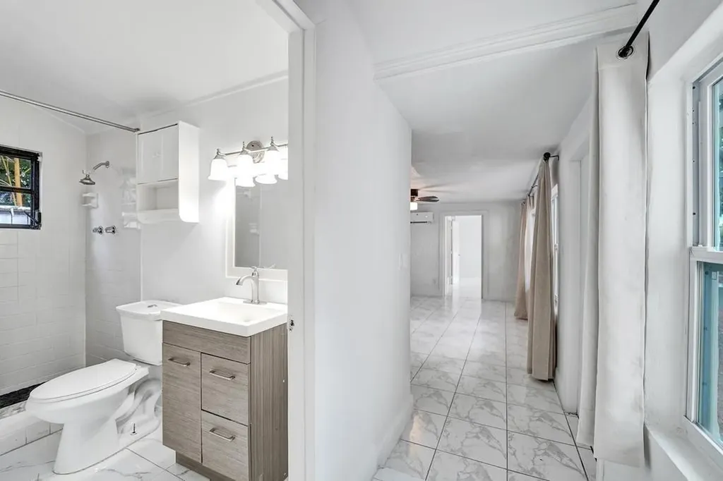 1836 SW 9th Avenue Fort Lauderdale FL 33315