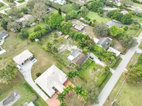 14000 SW 20th Street Davie FL 33325
