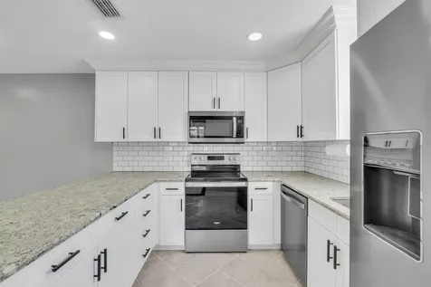 2675 NW 99th Avenue Coral Springs FL 33065