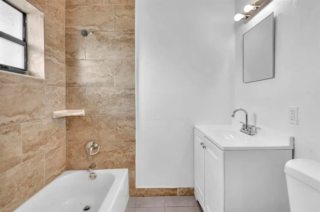 5748 NW 27th Court Fort Lauderdale FL 33313