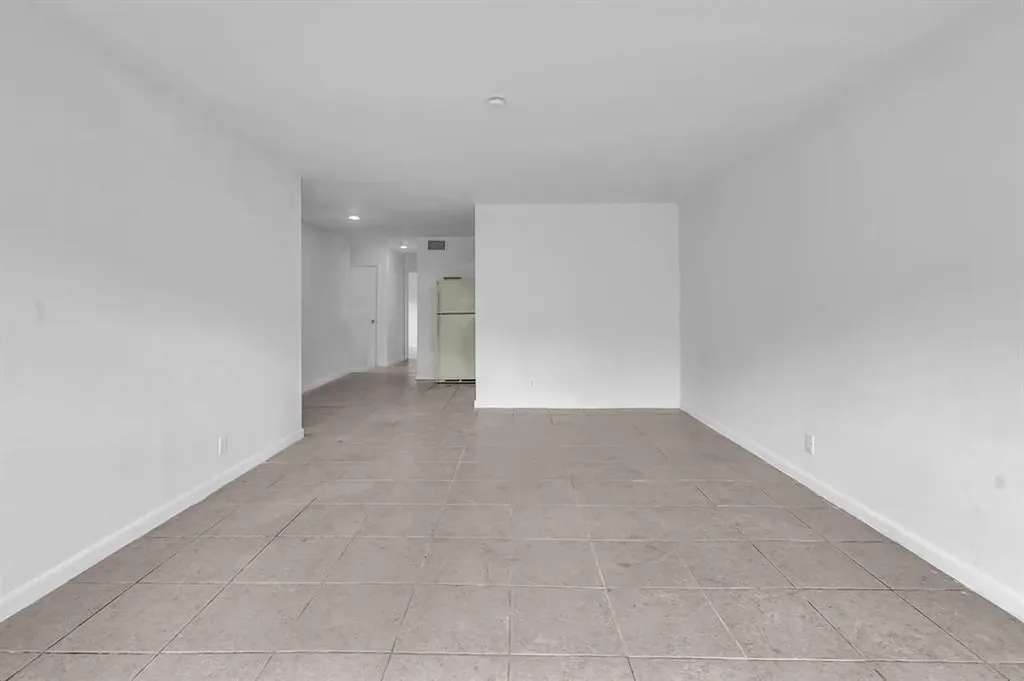 5748 NW 27th Court Fort Lauderdale FL 33313