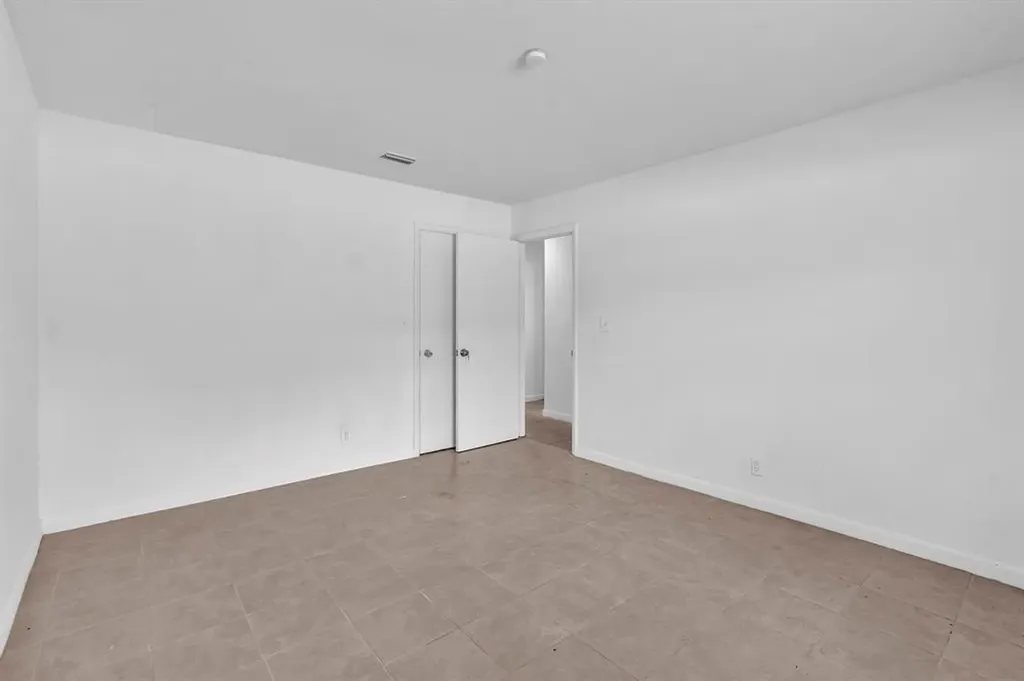 5748 NW 27th Court Fort Lauderdale FL 33313