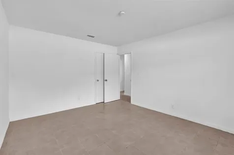 5748 NW 27th Court Fort Lauderdale FL 33313