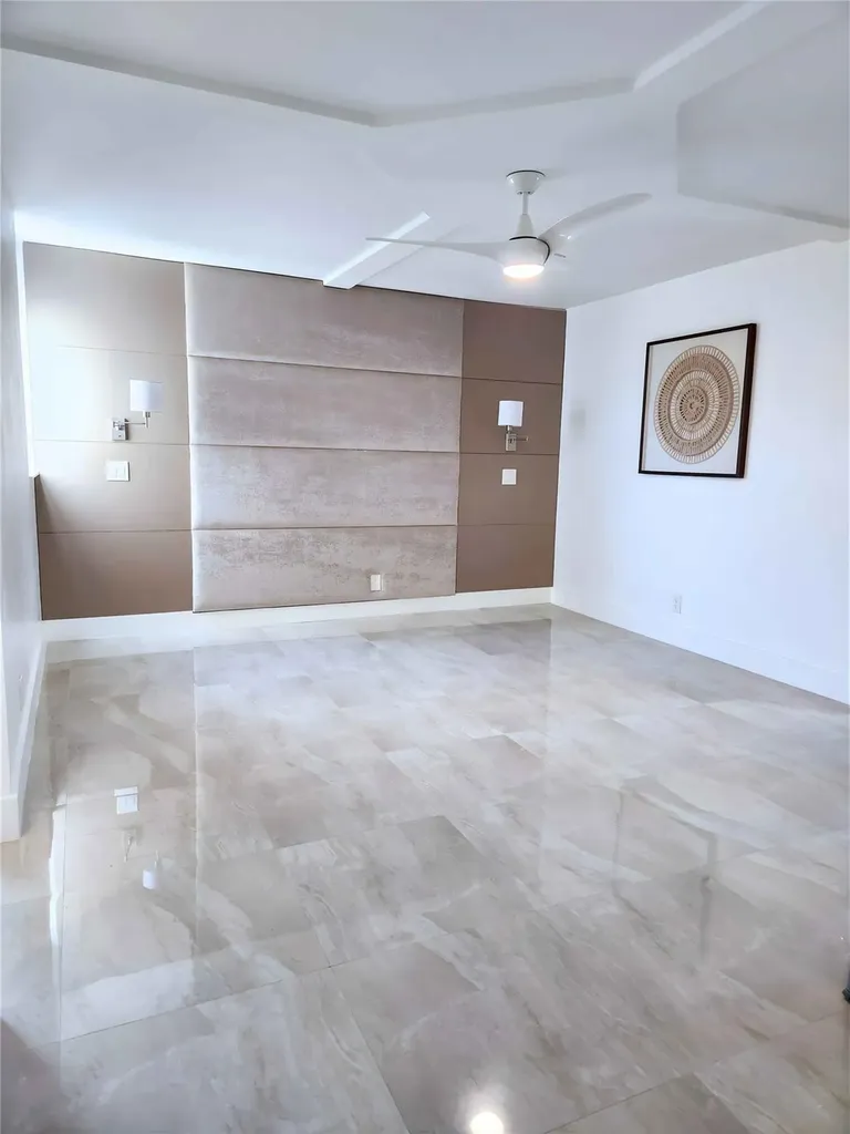 6463 La Costa Drive Boca Raton FL 33433