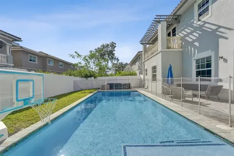 3534 Forest View Creek Dania Beach FL 33312