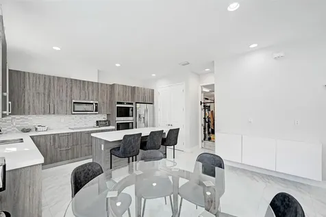 3534 Forest View Creek Dania Beach FL 33312