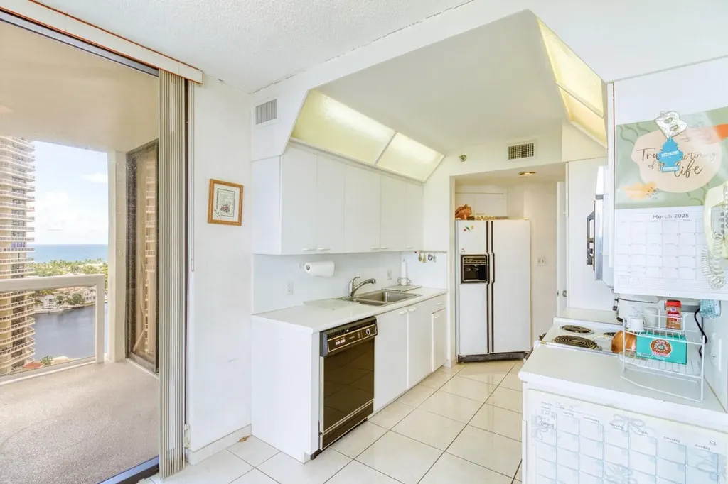 20185 E Country Club Drive Aventura FL 33180