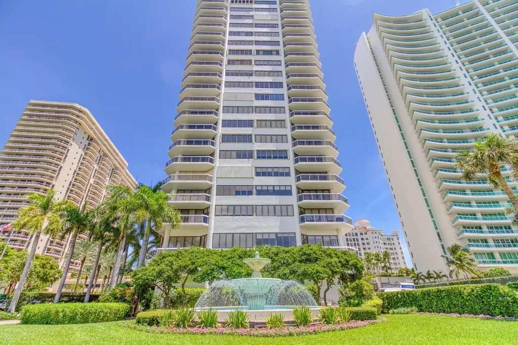 20185 E Country Club Drive Aventura FL 33180