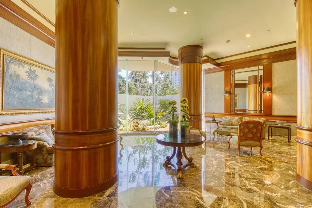 20185 E Country Club Drive Aventura FL 33180