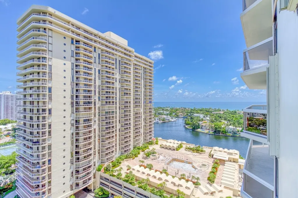 20185 E Country Club Drive Aventura FL 33180
