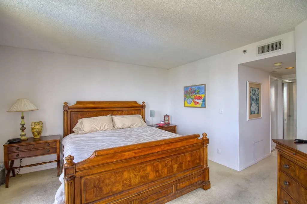 20185 E Country Club Drive Aventura FL 33180