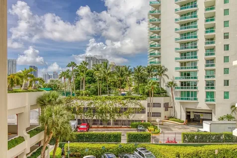 20185 E Country Club Drive Aventura FL 33180