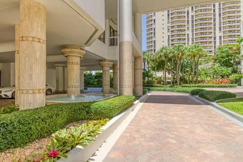 20185 E Country Club Drive Aventura FL 33180