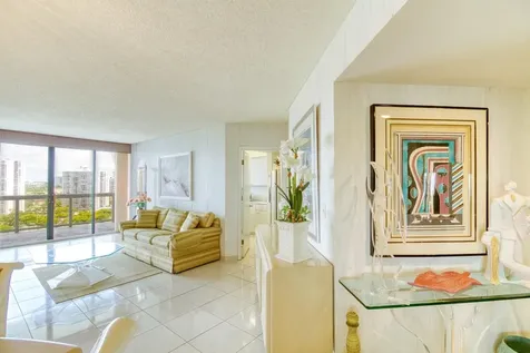 20185 E Country Club Drive Aventura FL 33180