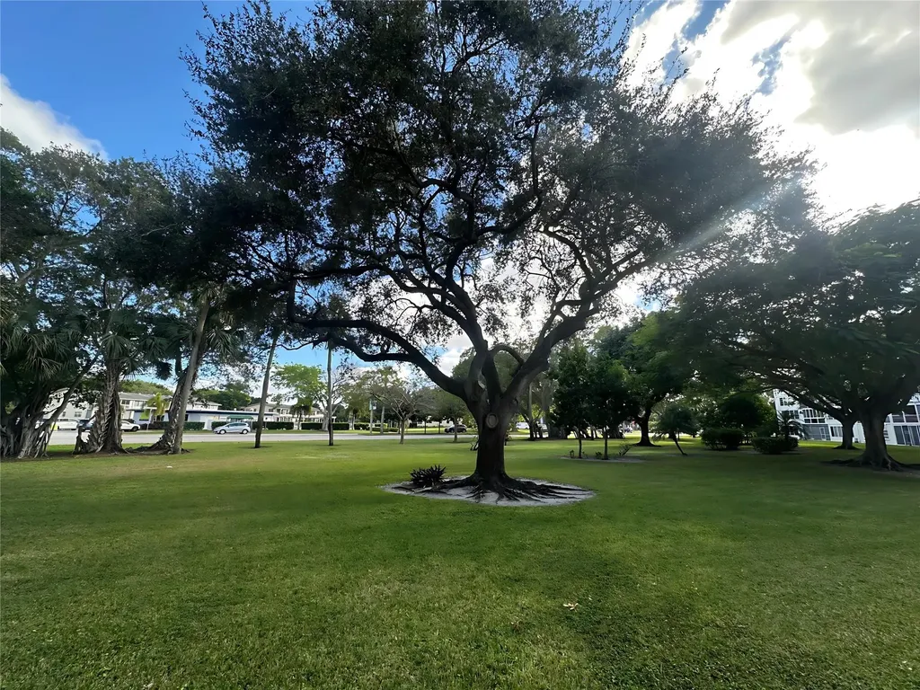3006 Cambridge A Deerfield Beach FL 33442