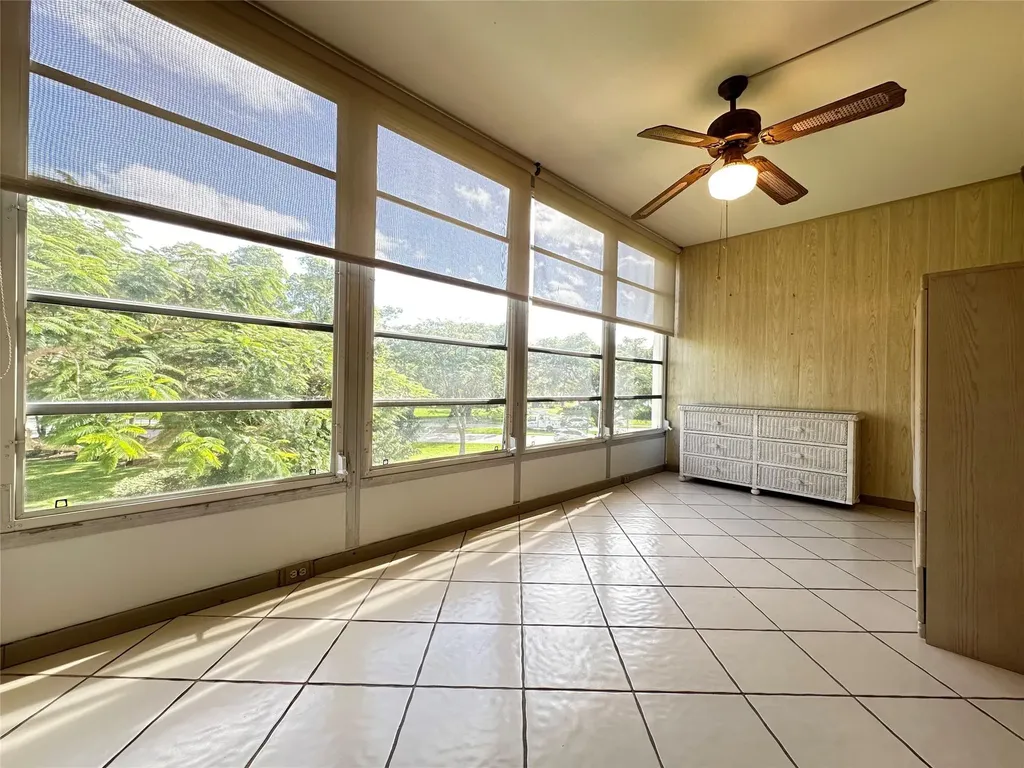 3006 Cambridge A Deerfield Beach FL 33442