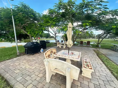 3006 Cambridge A Deerfield Beach FL 33442