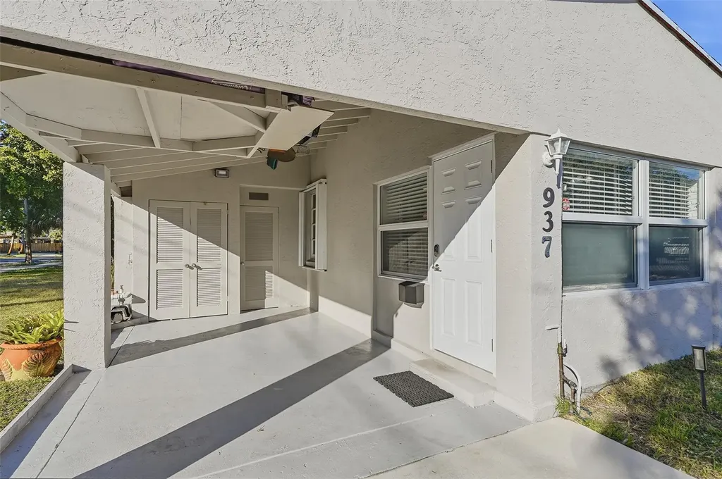 937 SW 18th Street Fort Lauderdale FL 33315