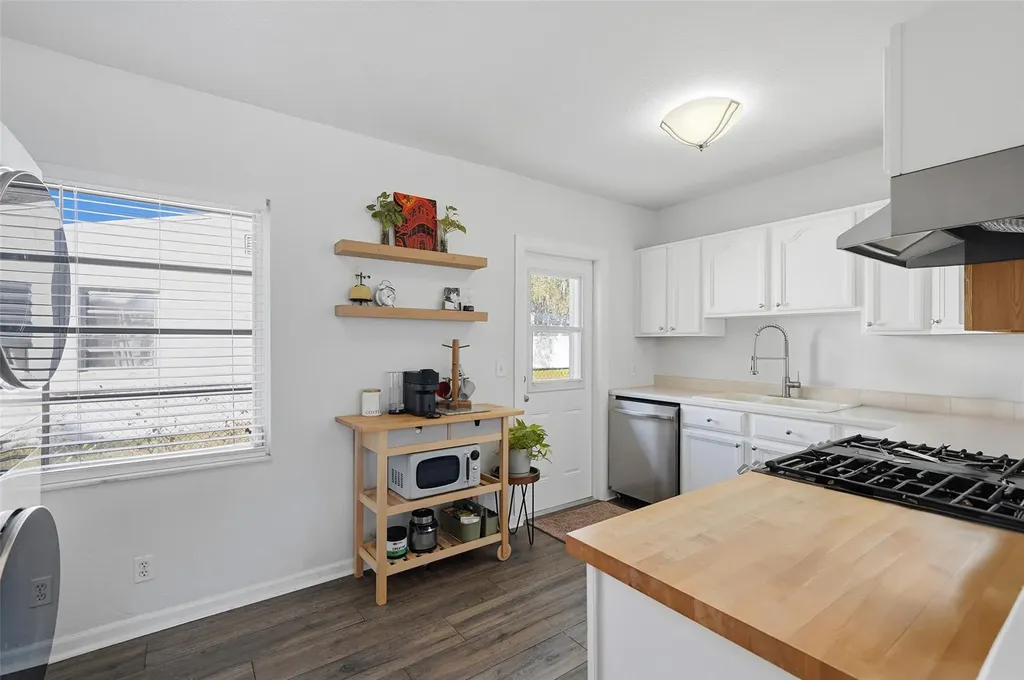937 SW 18th Street Fort Lauderdale FL 33315
