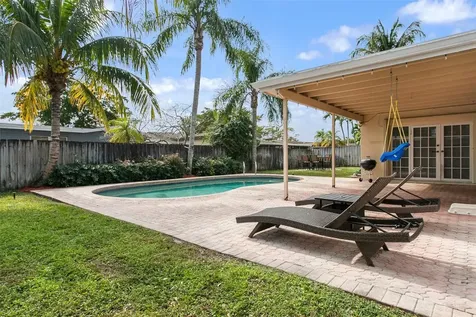 10430 NW 19th Street Pembroke Pines FL 33026