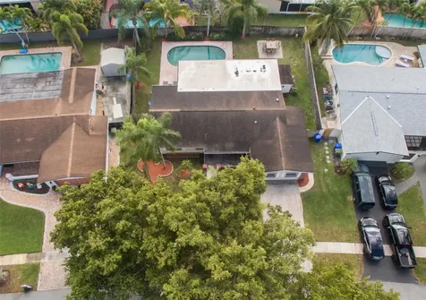 10430 NW 19th Street Pembroke Pines FL 33026