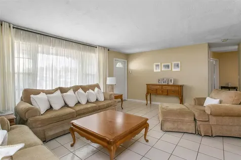 10430 NW 19th Street Pembroke Pines FL 33026