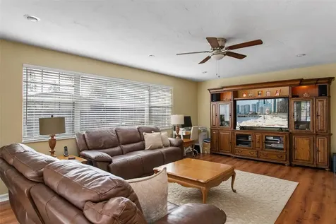 10430 NW 19th Street Pembroke Pines FL 33026