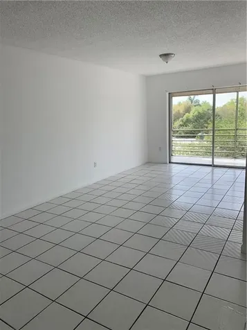 4131 Stirling Road Davie FL 33314