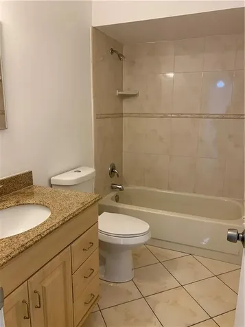 4131 Stirling Road Davie FL 33314