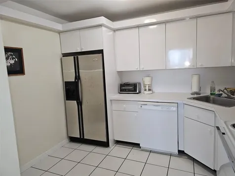 2750 NE 183rd Street Aventura FL 33160