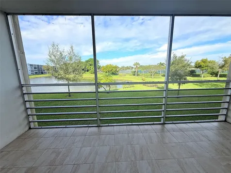 2017 Newcastle A Boca Raton FL 33434