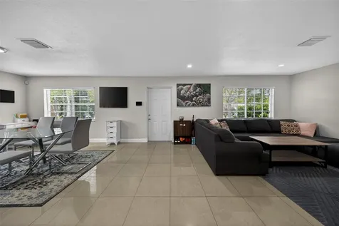 348 NW 40th Court Oakland Park FL 33309