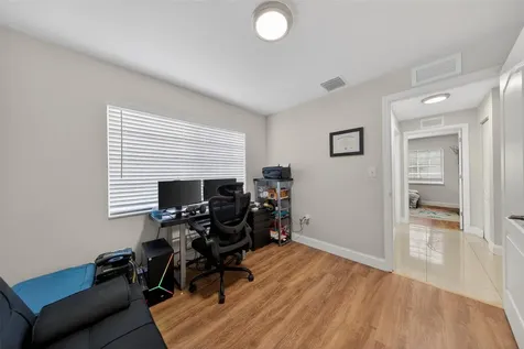 348 NW 40th Court Oakland Park FL 33309