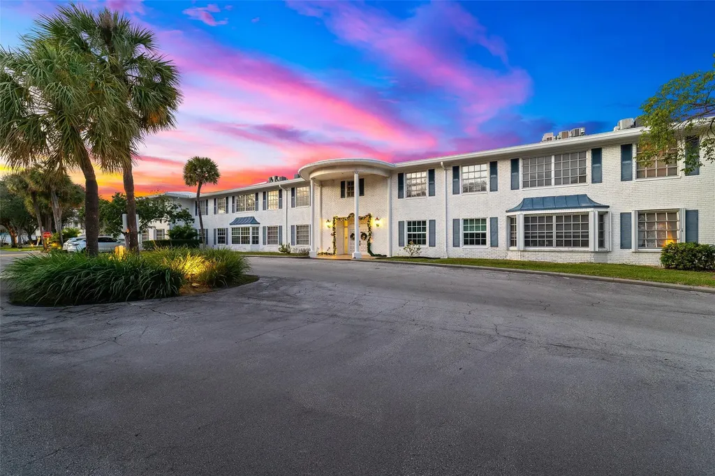 2201 NE 66th Street Fort Lauderdale FL 33308