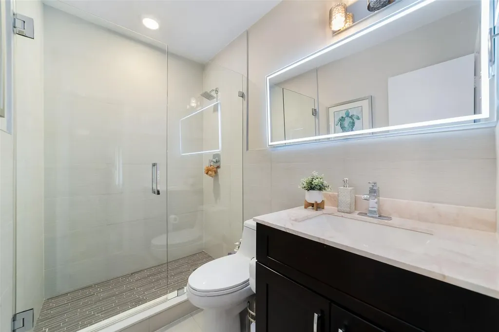 2201 NE 66th Street Fort Lauderdale FL 33308