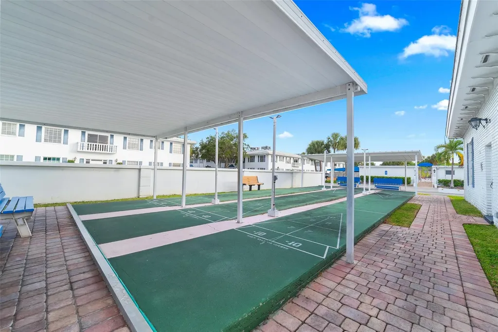 2201 NE 66th Street Fort Lauderdale FL 33308