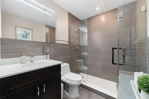 2201 NE 66th Street Fort Lauderdale FL 33308