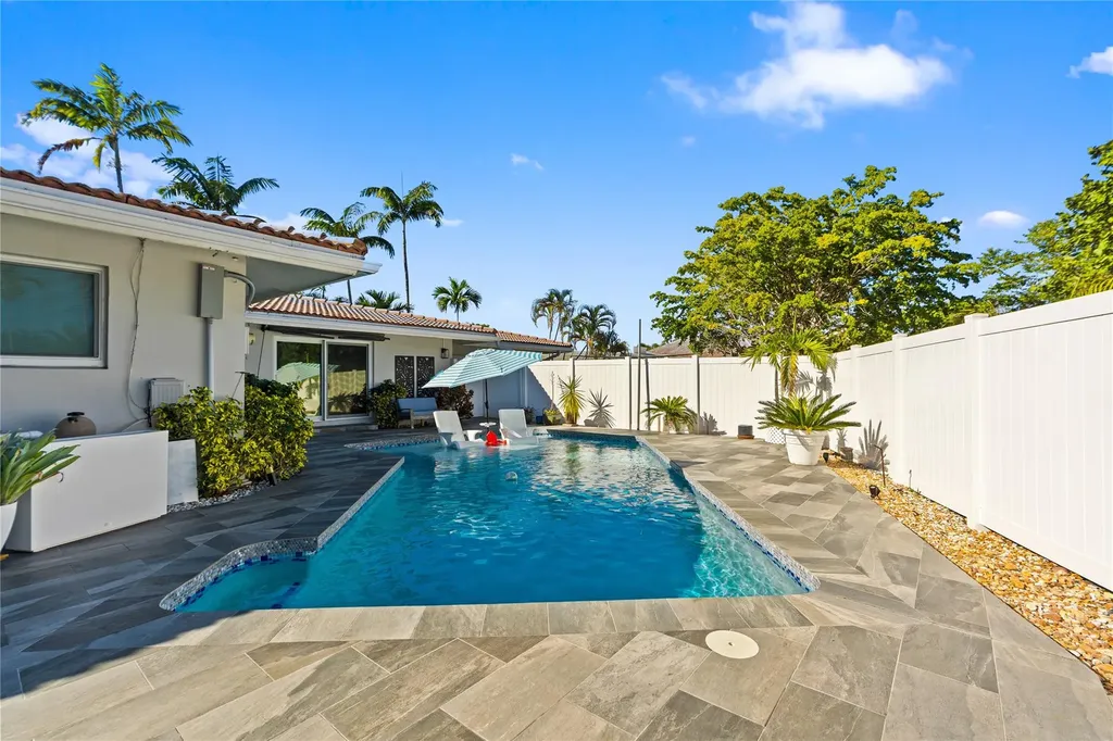 2615 NE 26th Street Fort Lauderdale FL 33305