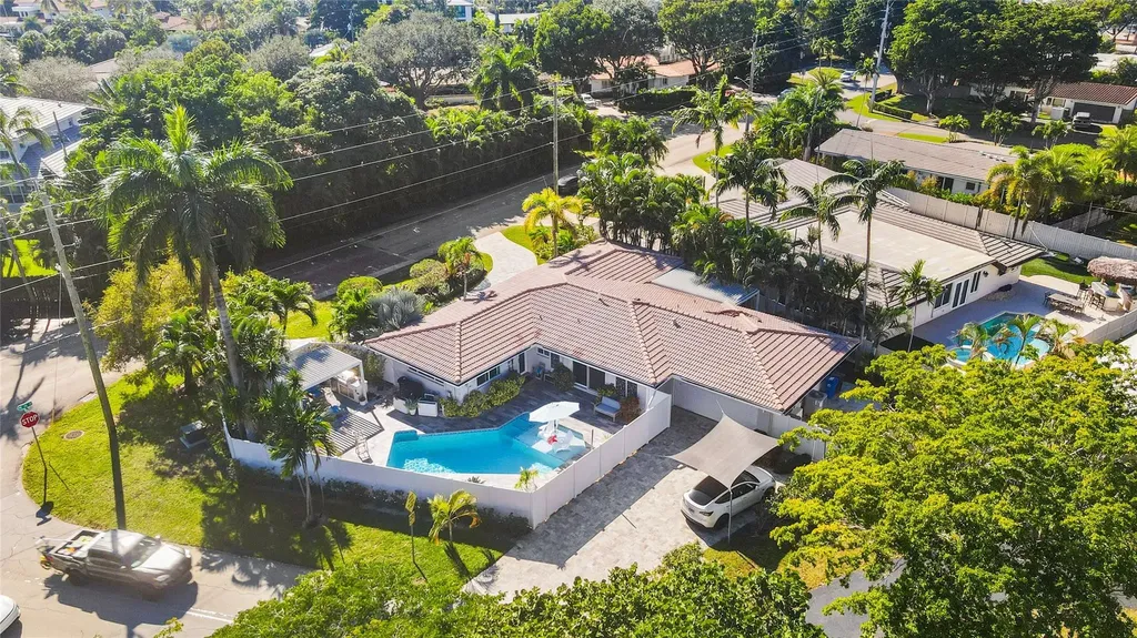 2615 NE 26th Street Fort Lauderdale FL 33305