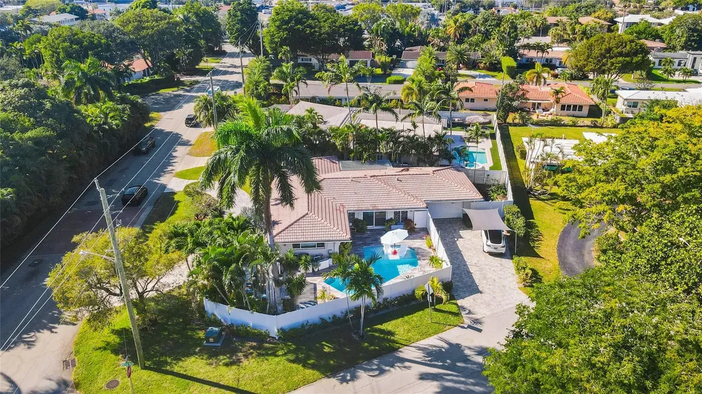 2615 NE 26th Street Fort Lauderdale FL 33305