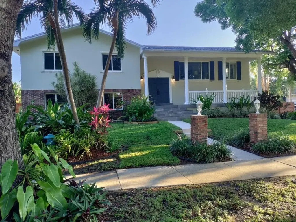 7945 SW 199th Terrace Cutler Bay FL 33189