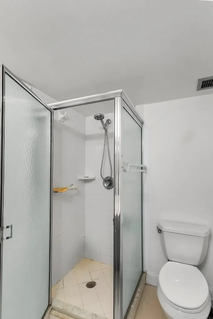 3100 NE 49th Street Fort Lauderdale FL 33308