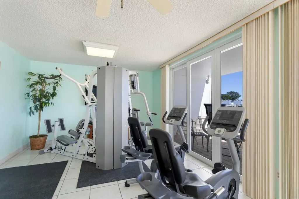 3100 NE 49th Street Fort Lauderdale FL 33308