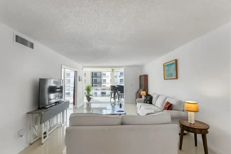 3100 NE 49th Street Fort Lauderdale FL 33308