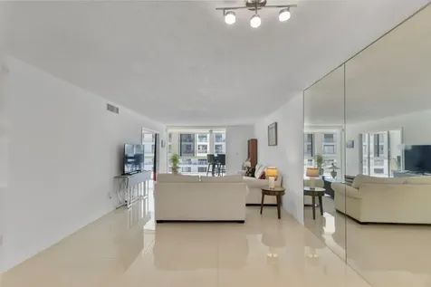 3100 NE 49th Street Fort Lauderdale FL 33308