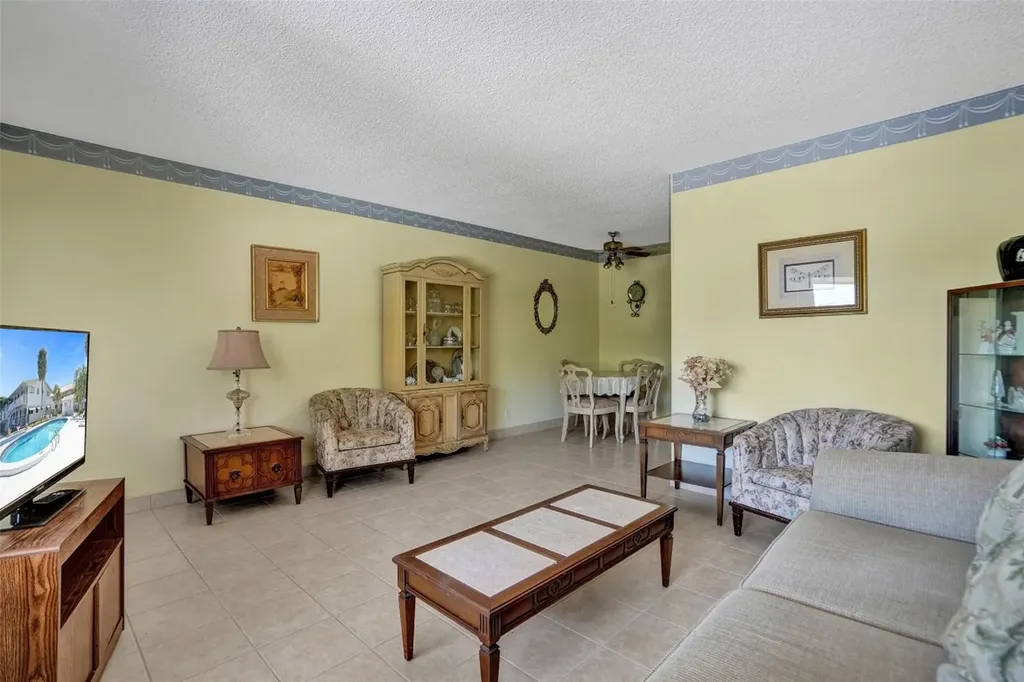 2000 NE 51st Court Fort Lauderdale FL 33308