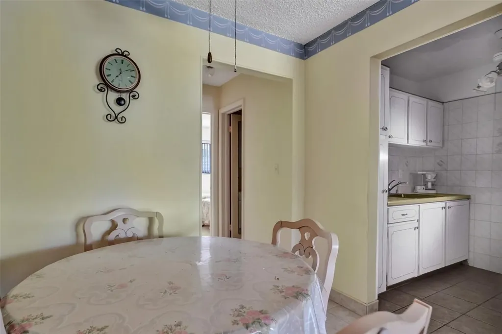 2000 NE 51st Court Fort Lauderdale FL 33308