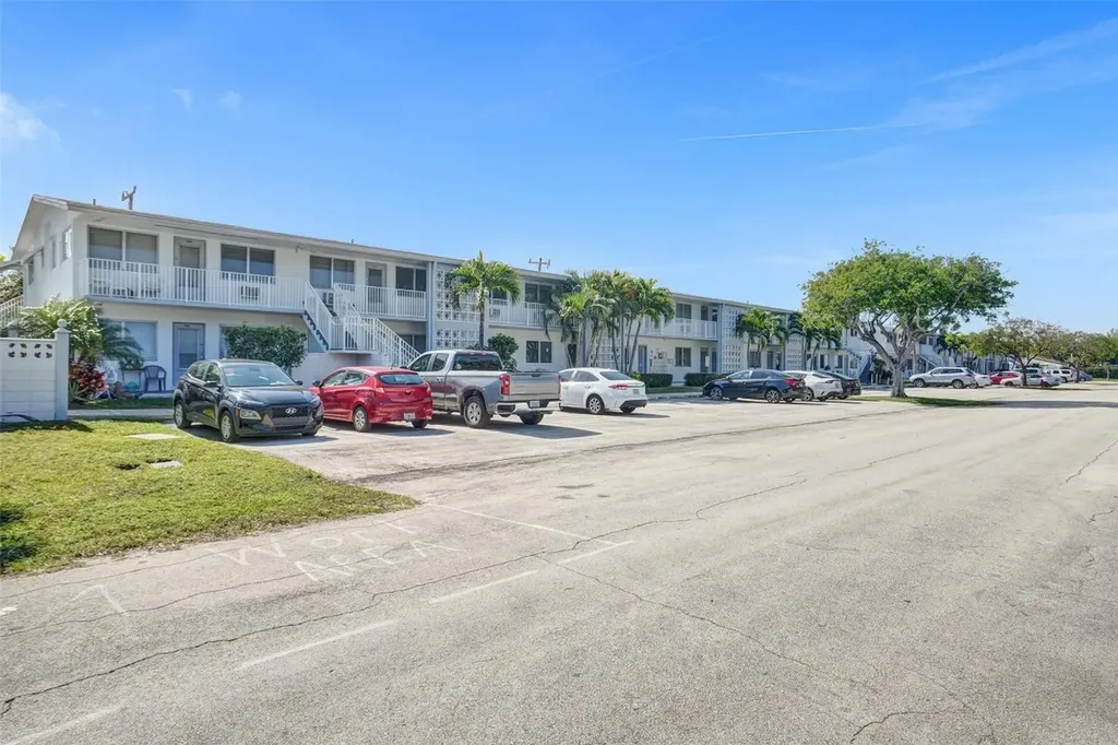 2000 NE 51st Court Fort Lauderdale FL 33308